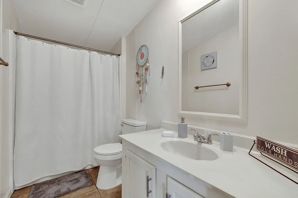 3 bed, 1600 sqft, $1,700 — Photo 3