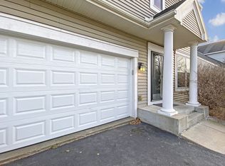 2397 Molnau Ct, Chaska, MN 55318