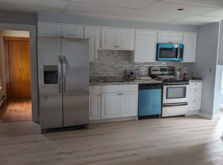 156 N Main St #3, Newport, NH 03773