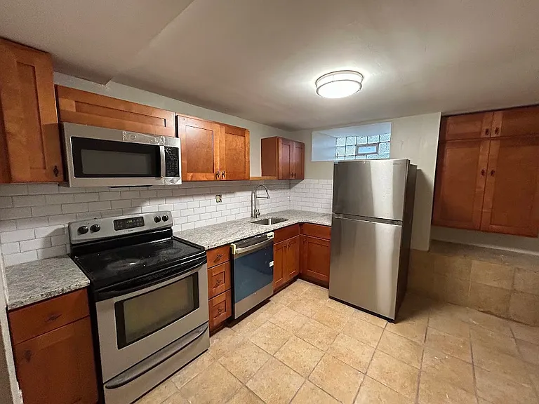 4325 Sansom St #1F — Photo 7