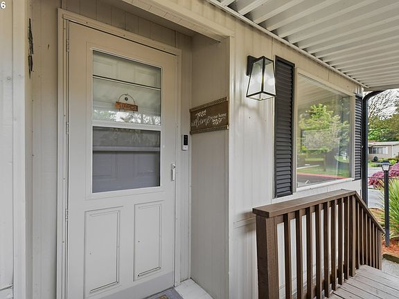 3rd image of 5404 NE 121st Ave Unit 17