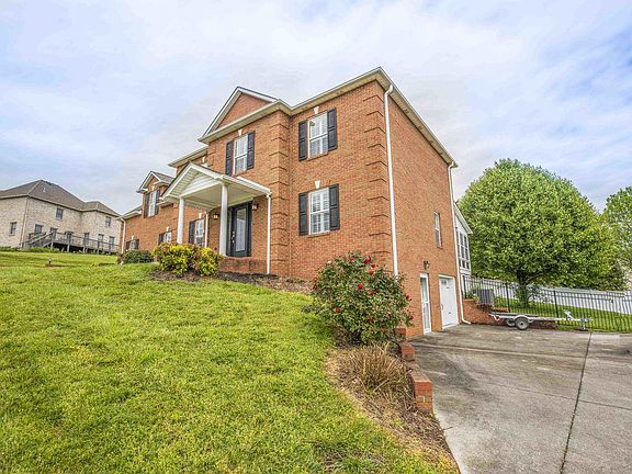 3rd image of 7906 Wells Scenic View Ln