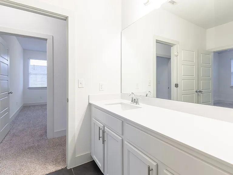 1410 Casa Dr — Photo 17