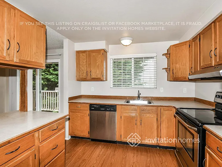 5069 37th St NE — Photo 7