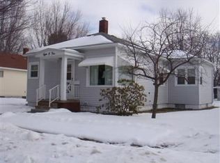 804 N Rath Ave, Ludington, MI 49431