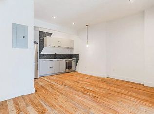 300 Broadway #4B, Brooklyn, NY 11211