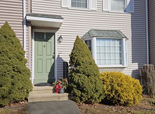 754 Long Hill Rd, Middletown, CT 06457