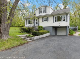 117 Blackhawk Trl, Algonquin, IL 60102