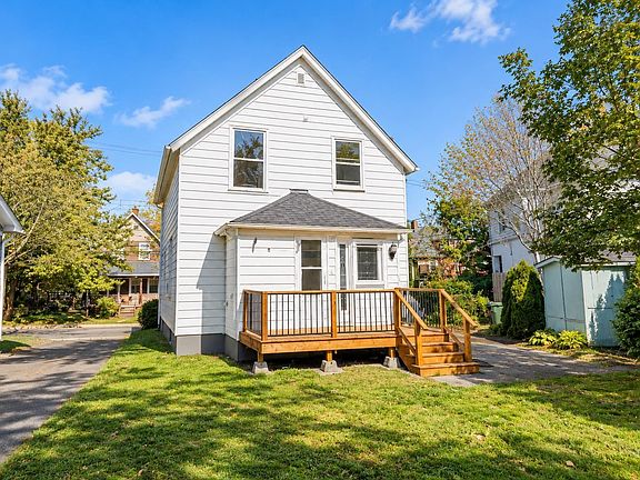 3rd image of 108 Cottage Rd
