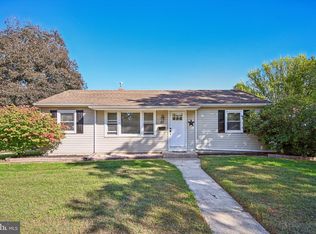 27 Temple Ave, Stratford, NJ 08084