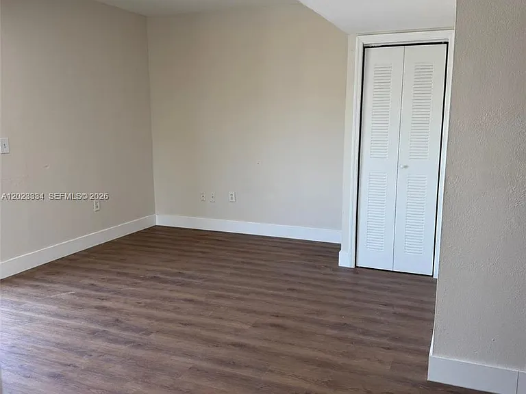 763 SW 5th St #304 — Photo 4