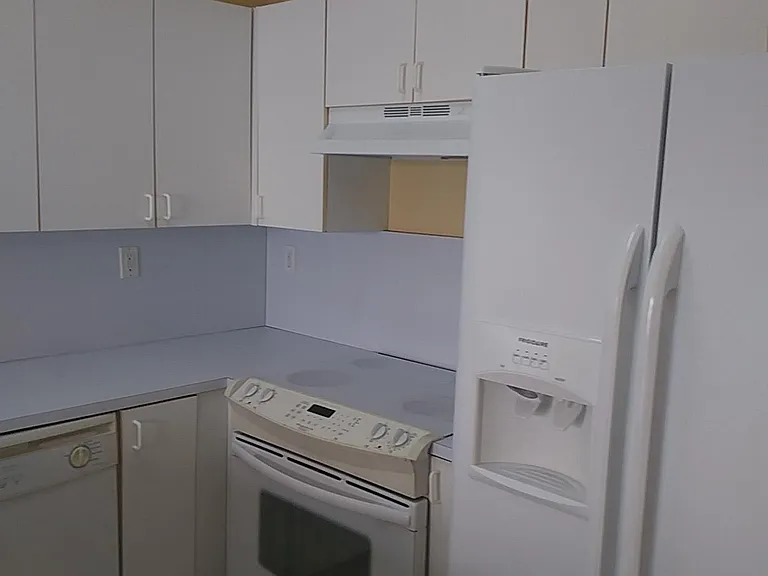 21513 SW 87th Ct — Photo 5