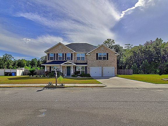 2nd image of 290 Nashview Trl