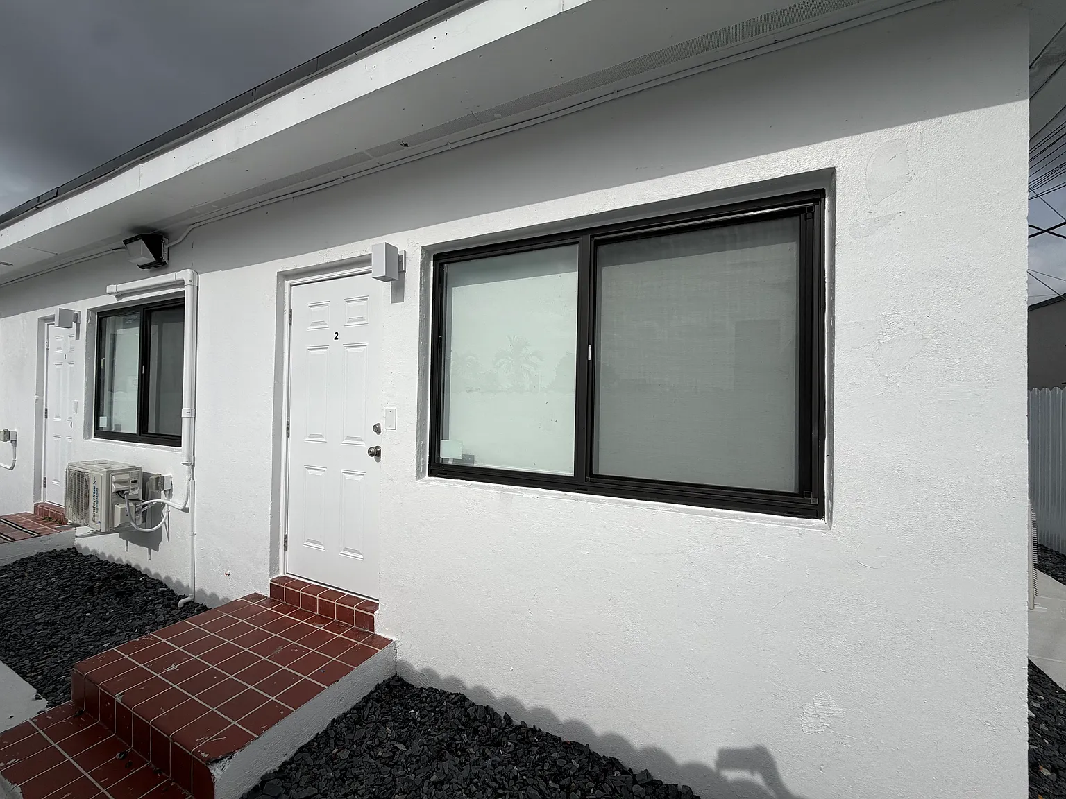 Studio, 350 sqft, $1,400 — Photo 4