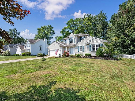 5th image of 1195 Dartmouth Dr