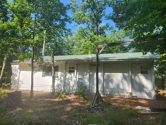 4th image of 6045 N Syers Dr