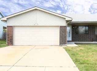 3147 S Bunker Hl, Wichita, KS 67210