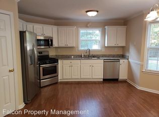 62 Steeplechase Dr, Newnan, GA 30263