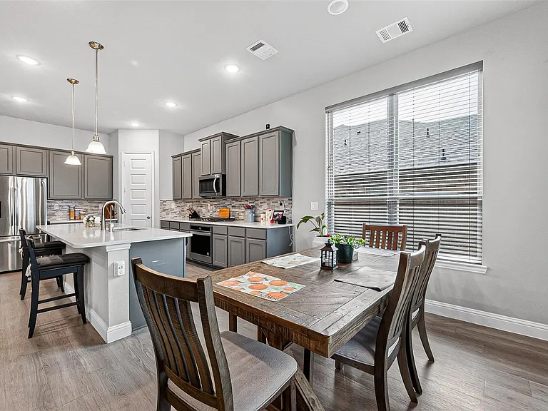 6506 Tiburon Lakes Dr — Photo 16