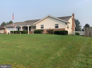 3437 Rothsville Rd, Ephrata, PA 17522