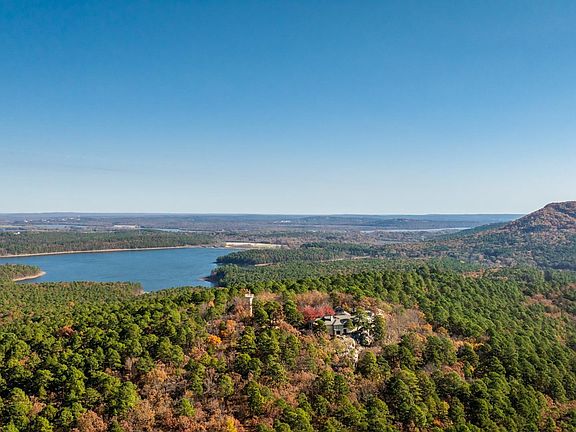 4th image of Old Arkansas Dr