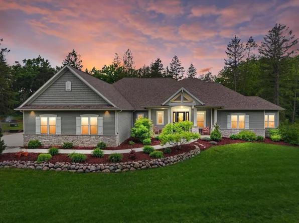 2351 27th STREET, Caledonia, WI 53108