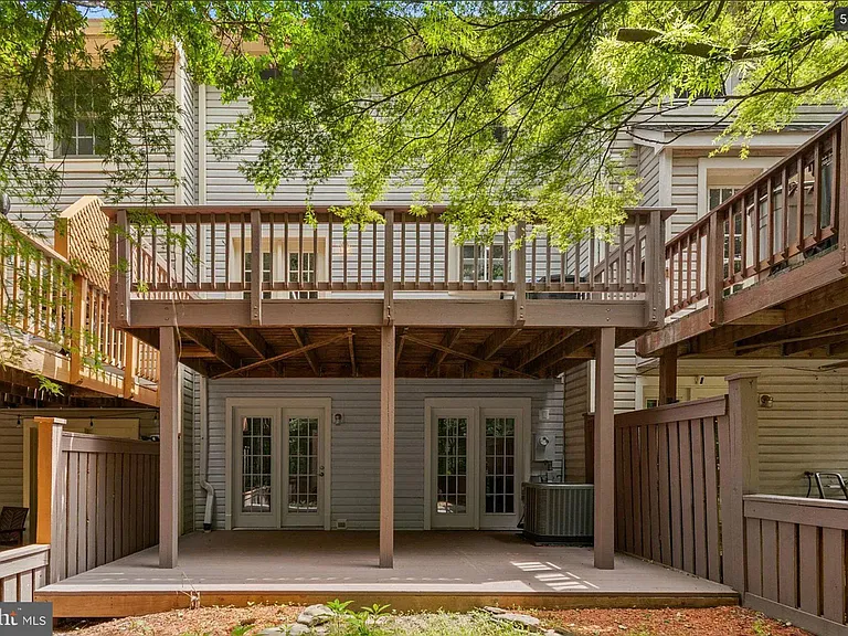 3906 Valley Ridge Dr — Photo 53