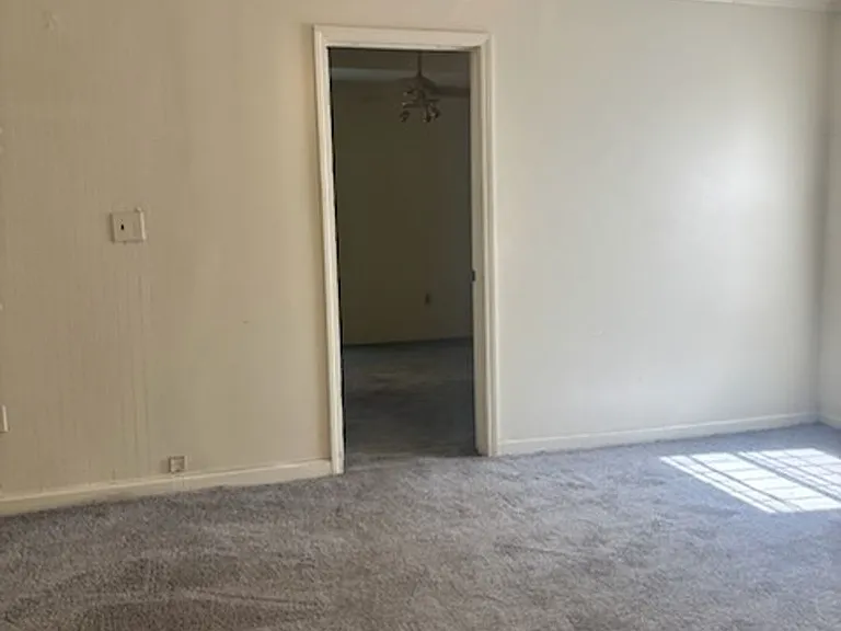 1430 Dianne Dr — Photo 9