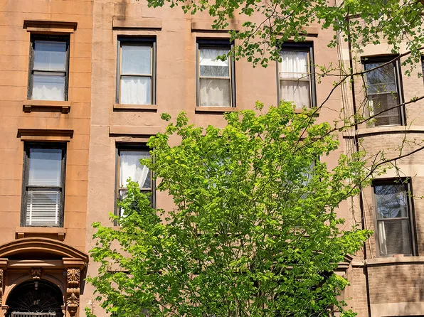 181 Saint Mark's Avenue image 1 of 23