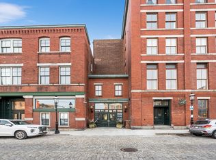 172 Middle St APT 303, Lowell, MA 01852