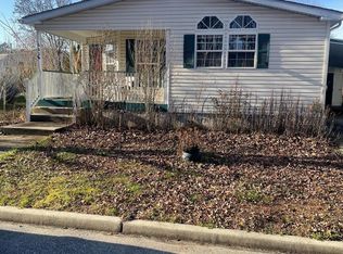 602 Club Dr, Williamstown, NJ 08094