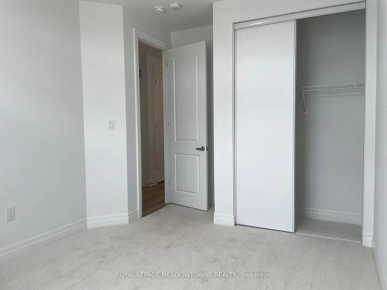 1163 Stirling Todd Ter — Photo 12
