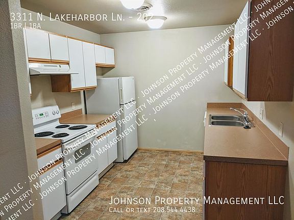 3rd image of 3311 N Lakeharbor Ln APT 202