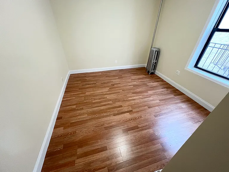 23-28 31st Ave #8 — Photo 18