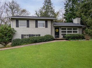 1125 Burton Rd, Knoxville, TN 37919