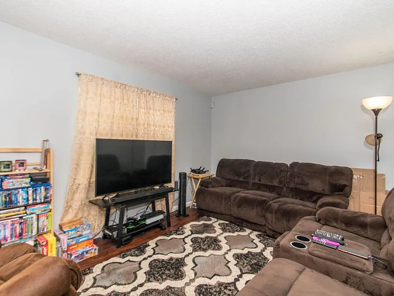 122 Briarwood Dr — Photo 18