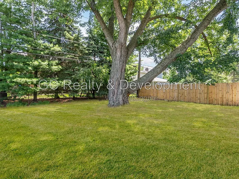 751 S Spring Rd — Photo 20