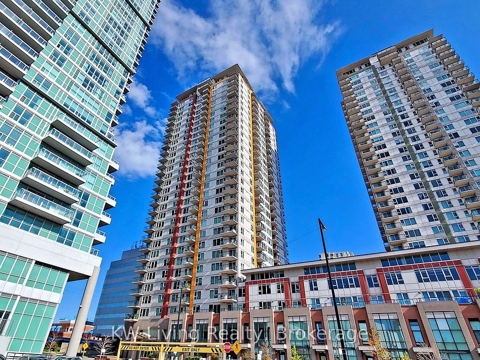 1st image of 25 Town Centre Ct #Penthouse 3606