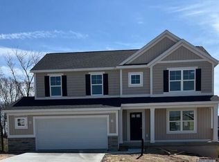 602 Elstar Dr NE, Rockford, MI 49341