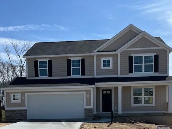 602 Elstar Dr NE, Rockford, MI 49341