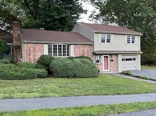 1st image of 125 Scott Cir