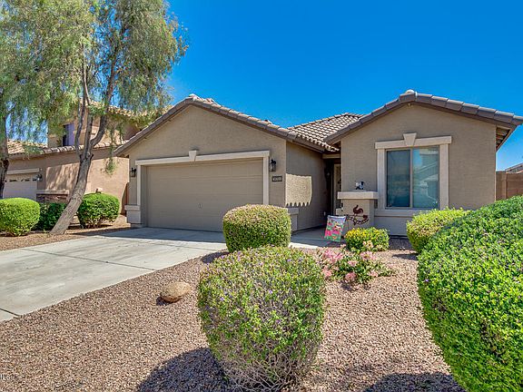 3rd image of 41659 W Avella Dr