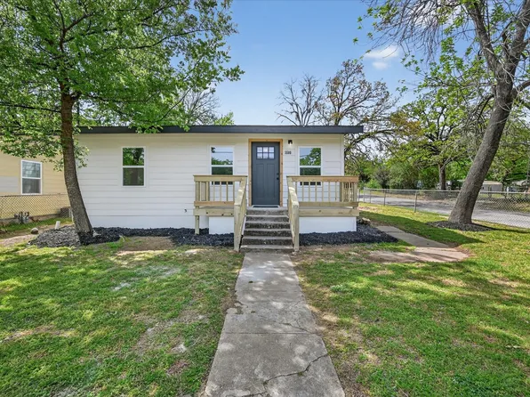 3500 Baylor St, Fort Worth, TX 76119