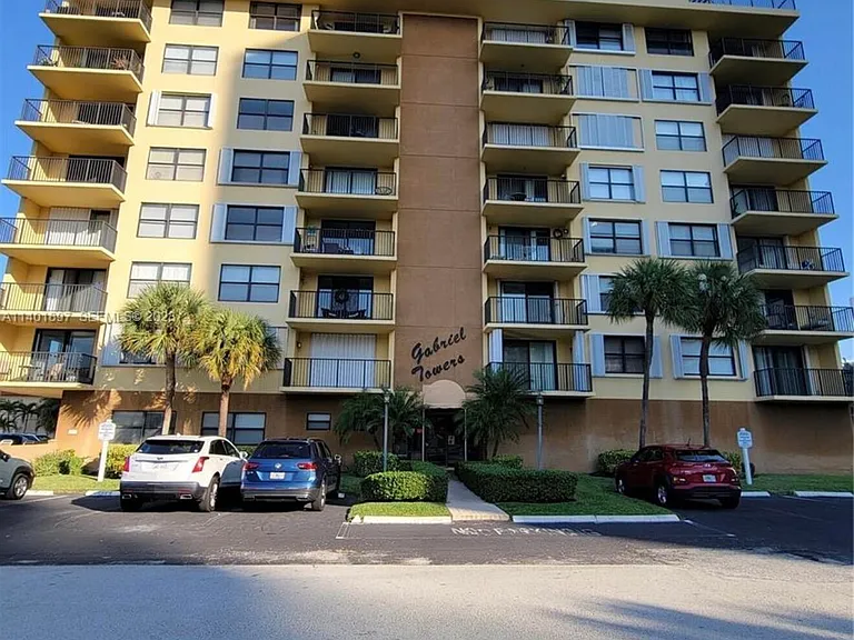 801 N Ocean Blvd #802 — Photo 23