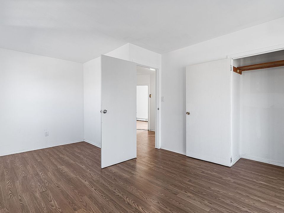 1st image of 12042 226th St