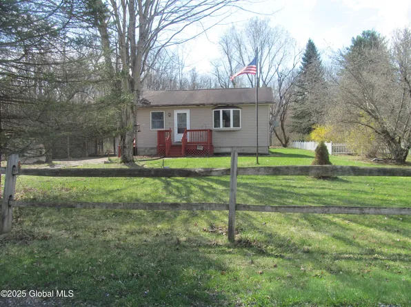 18 Thomson Road, Greenwich, NY 12834