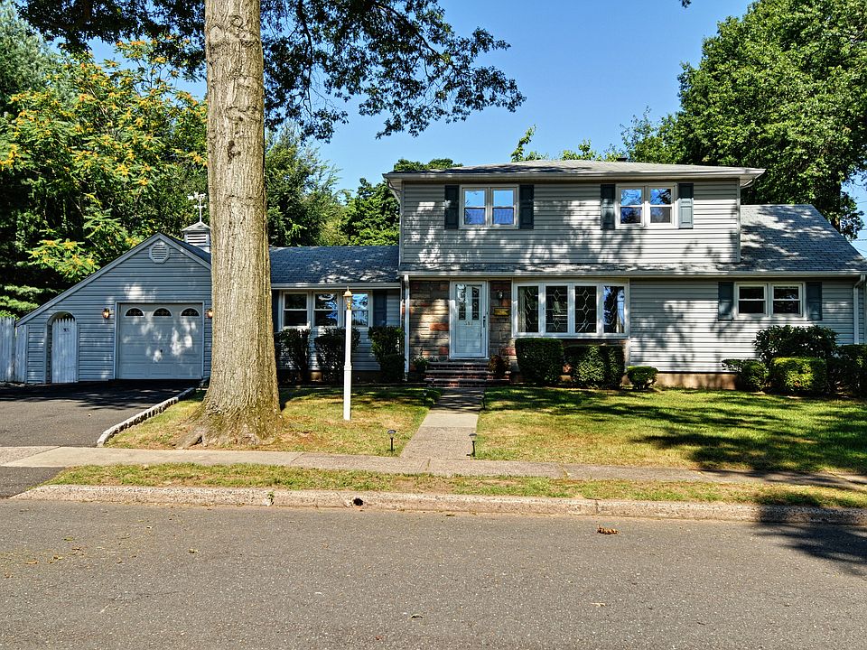 2nd image of 387 Coe Rd