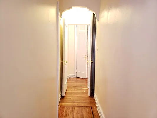 Rented by Zuz Realty | media 7