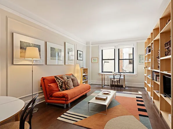 878 W End Ave APT 11D, New York, NY 10025