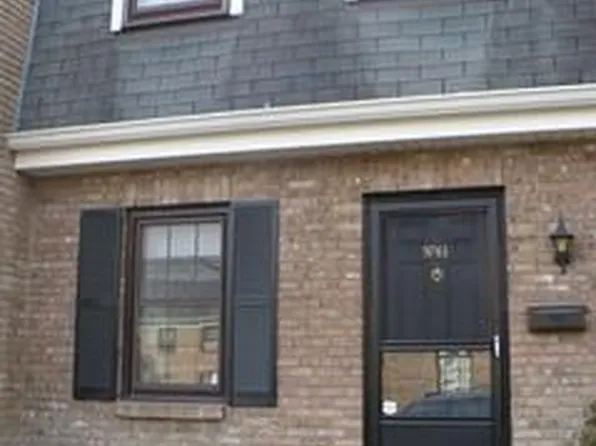 9761 Bunker Hill Ln, Cincinnati, OH 45242